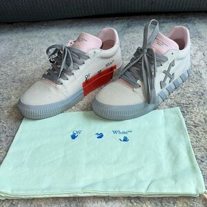 🔥 Off-White Beige and Grey Vulcanized Low Sneakers